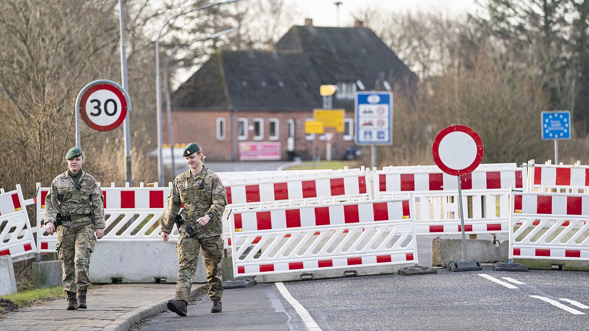 Uno de los pasos fronterizos cerrados en Mollehus entre Dinamarca y Alemania
