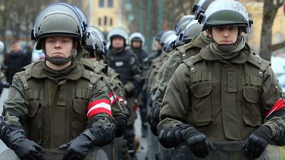 L'esercito austriaco mobilitato durante il picco della crisi migratoria nel 2016 al confine tra Slovenia e Austria nei pressi di Spielfeld (distretto di Leibnitz, Stiria)