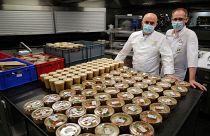 Fransa'da öğrencilere bedava yemek kampanyasına katılan iki restoran şefi