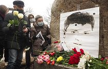 L'omaggio dei moscoviti a Boris Nemtsov. L'oppositore di Putin fu assassinato nel 2015