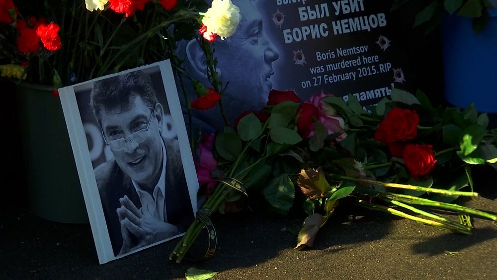 russians-mark-sixth-anniversary-of-opposition-figure-nemtsovs-killing