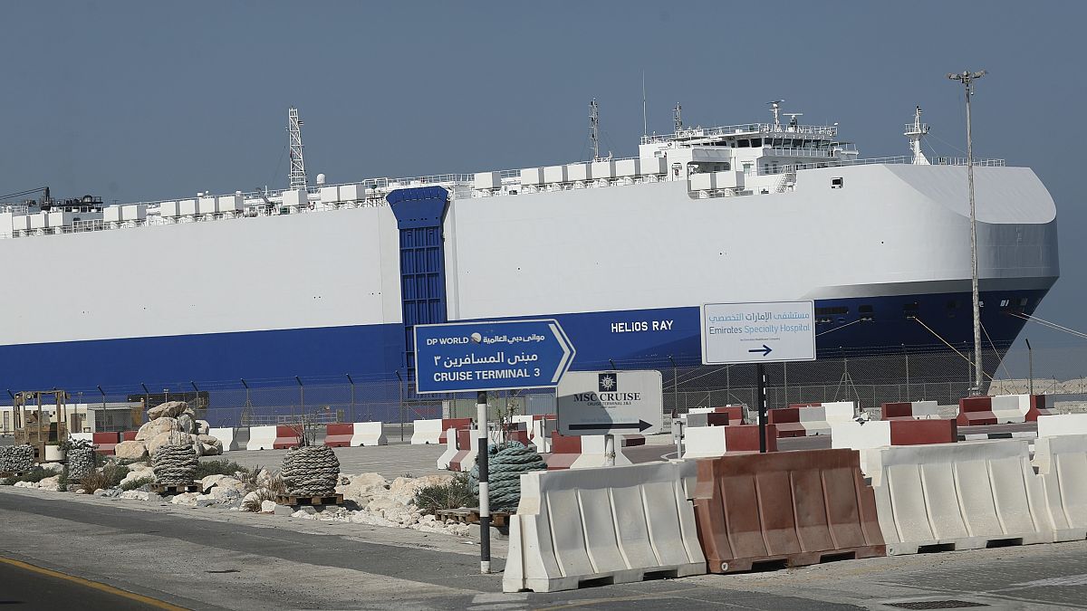 کشتی اسرائیلی در بندر دبی
