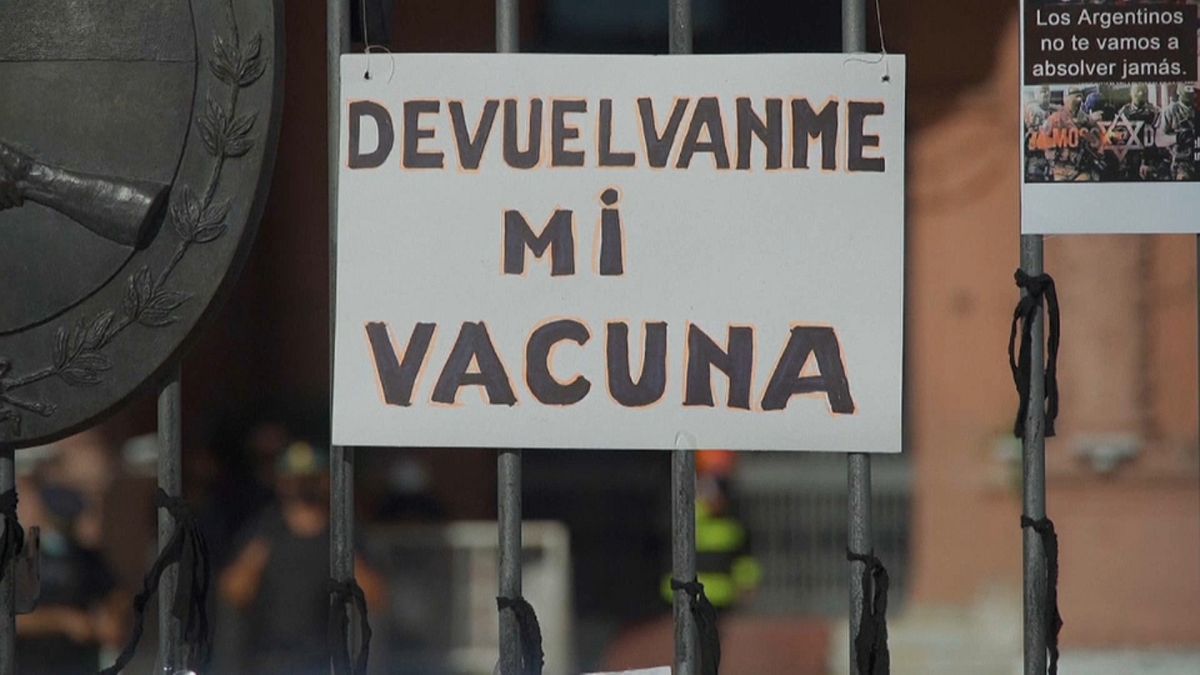 Protesta contra las vacunas VIP en Buenos Aires