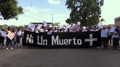 Protesto contra vaga de femícidios na Venezuela