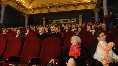 Fenyvessy Éva, a film egyetlen élő színésze (j2) az első magyar hangosfilm, a Hyppolit, a lakáj digitalizált változatának bemutatóján a Puskin Moziban 2008. december 17-én