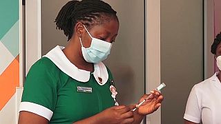Covid-19 : le Ghana démarre sa campagne massive de vaccination