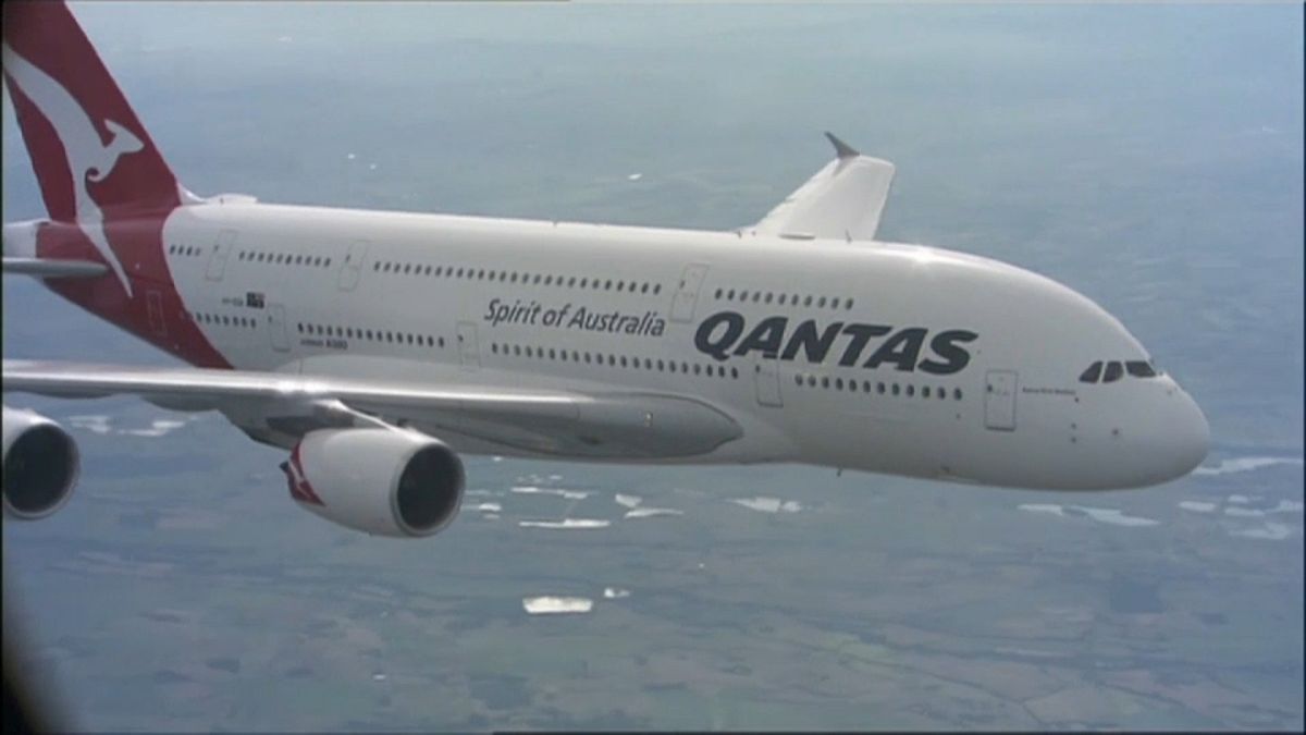 Un avión en vuelo de la aerolínea australiana Qantas