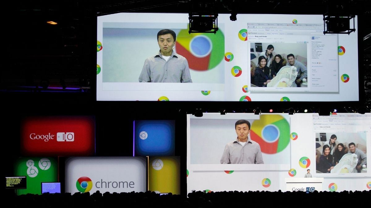 کن لیو، مدیر ارشد گوگل در حال توضیح ویژگی‌های جدید کروم