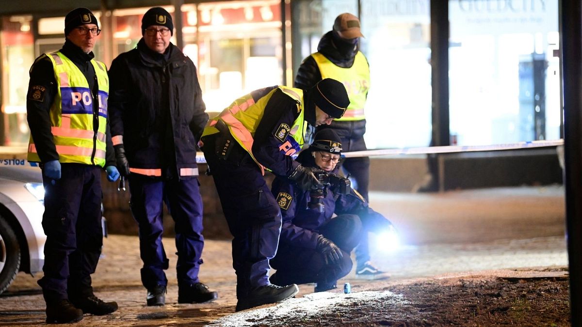 پلیس سوئد در حال بررسی محل حادثه