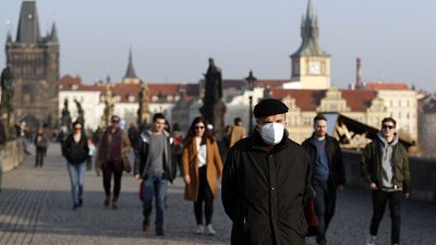 Zu langsam, zu spät? Kritik am Coronamanagement in Tschechien