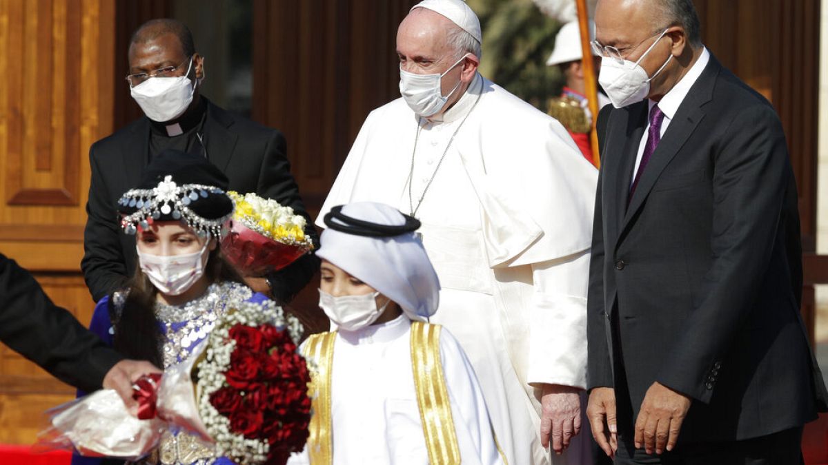 O Papa Francisco foi recebido pelo presidente iraquiano Barham Salih