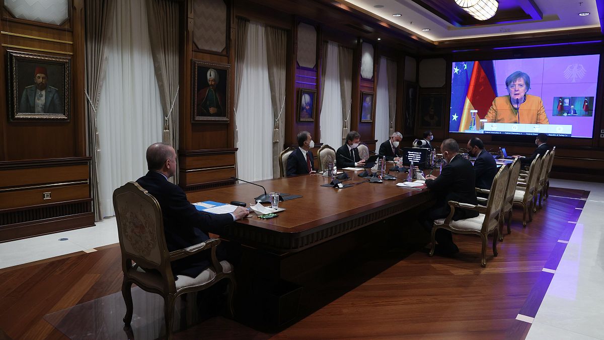 O  Τούρκος Πρόεδρος Ταγίπ Ερντογάν και η Γερμανίδα Καγκελάριος Άγκελα Μέρκελ πραγματοποίησαν τηλεδιάσκεψη 