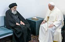 El ayatolá Al Sistani y el papa Francisco durante su reunión en Nayaf, Irak