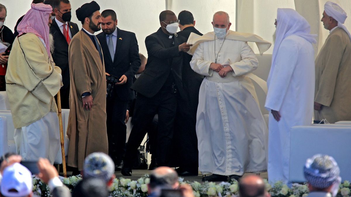 استقبال البابا في مدينة أور جنوبي العراق في محافظة قار. 2021/03/06