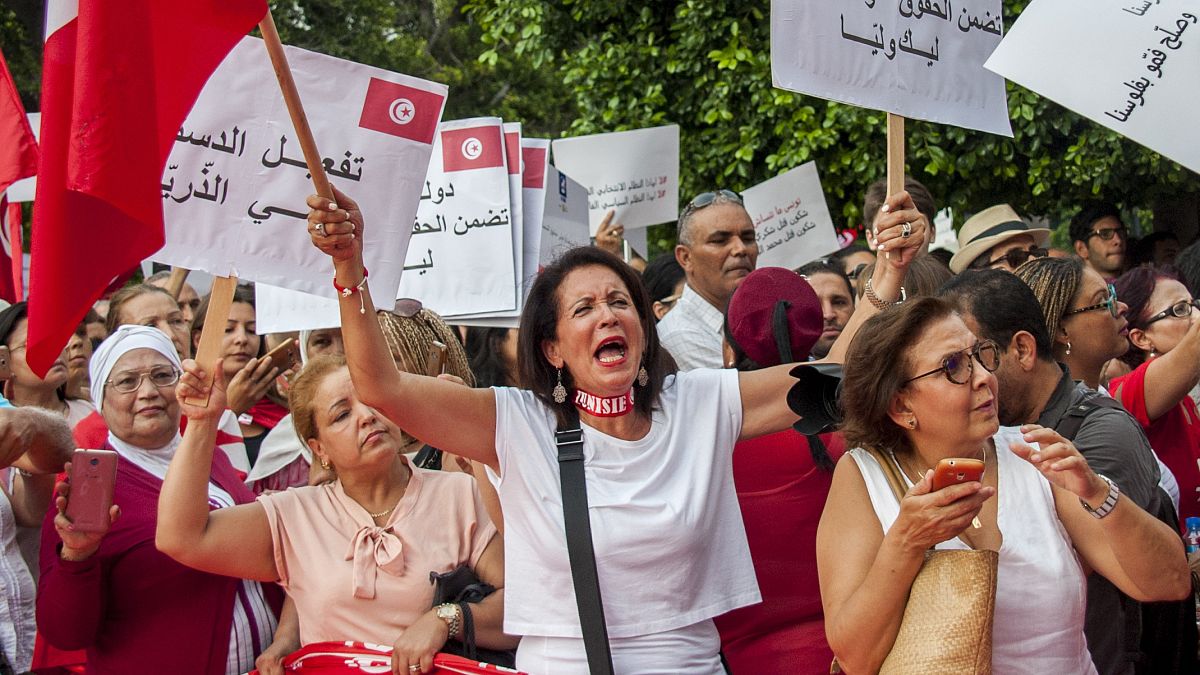 ناء يتظاهرن في تونس من أجل التساوي في الحقوق. 2018/08/13