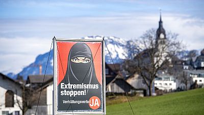 Poster für "Burka-Verbot" in der Schweiz