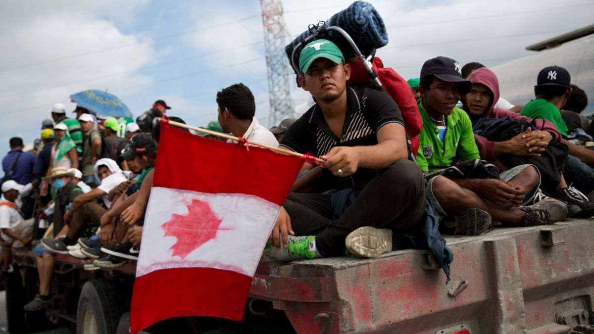 مهاجرون في طريقهم إلى كندا
