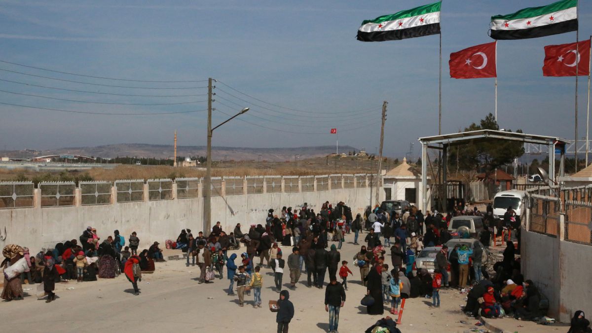  معبر باب السلامة على الحدود بين سوريا وتركيا.