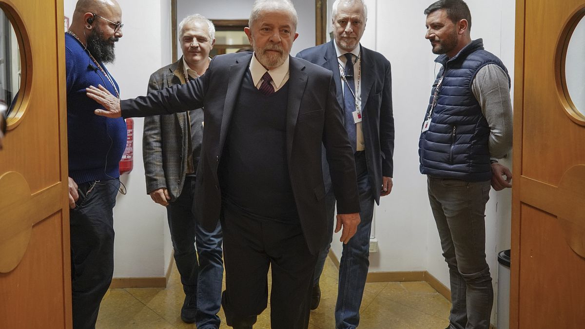 Lula da Silva llega a Roma para una reunión