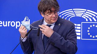 Avrupa Parlamentosu, Katalan ayrılıkçı Puigdemont'un dokunulmazlığının kaldırılmasını kabul etti