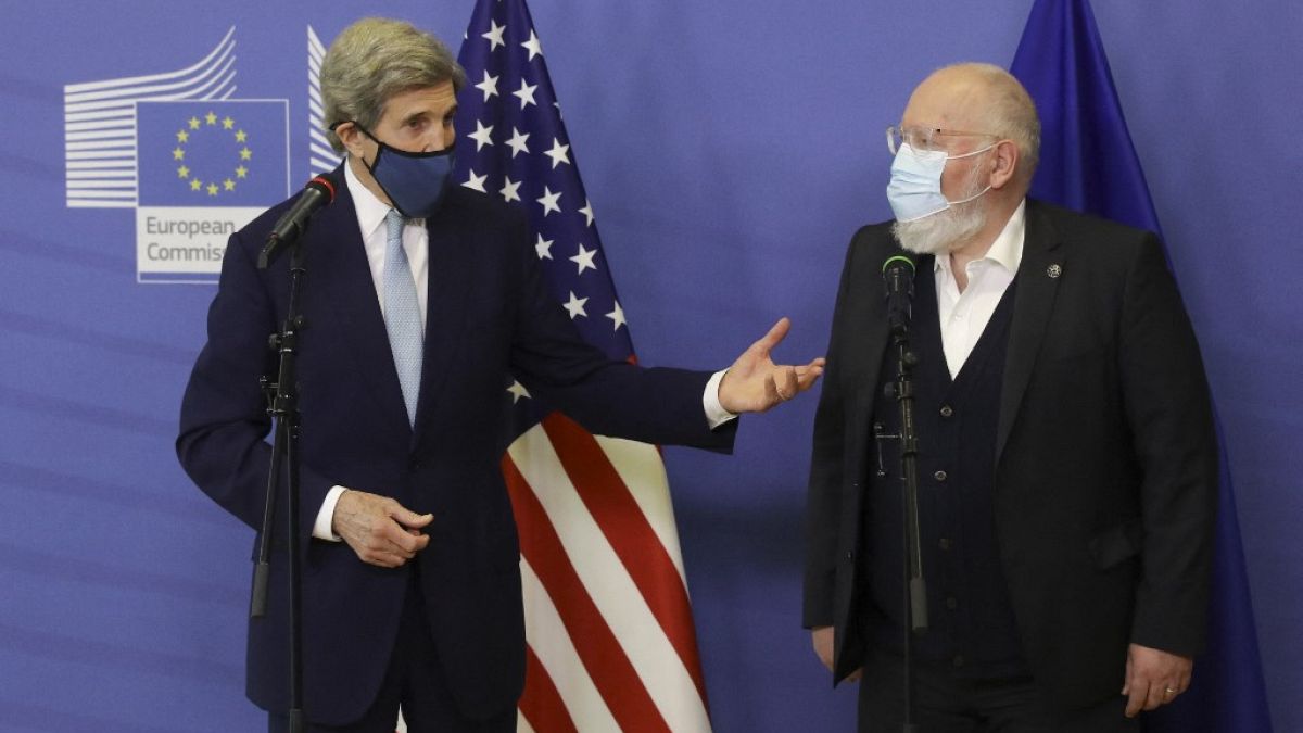 John Kerry debate cooperação EUA-UE sobre crise climática 