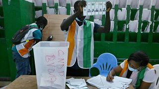 Ivory Coast's ruling party wins absolute majority in parliament