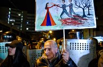 Örményország: még mindig a miniszterelnök ellen tüntetnek
