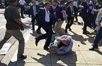 16 Mayıs 2017'de Washington'da sivil protestoculara saldıran Türkiye Cumhurbaşkanlığı korumaları böyle görüntülenmişti.