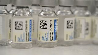 Le fiale del vaccino Johnson & Johnson a Denver il 6 marzo scorso