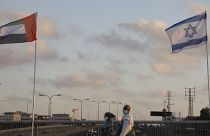 İsrail ve BAE bayrakları