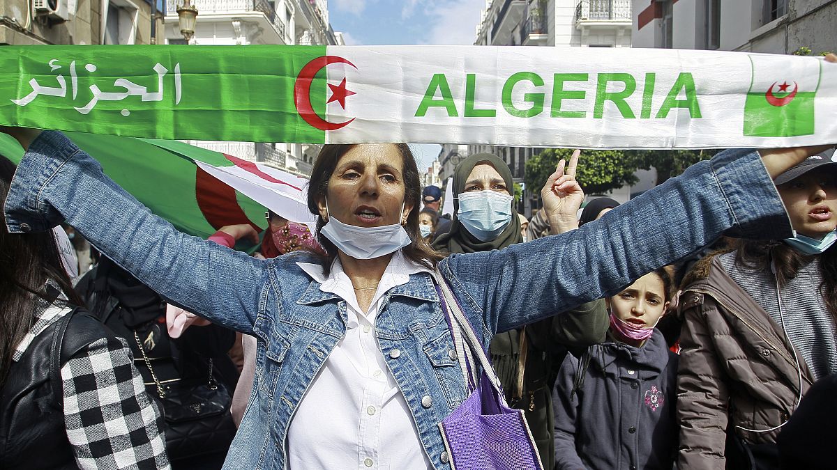 مسيرة نسائية في العاصمة الجزائرية. 2021/03/08
