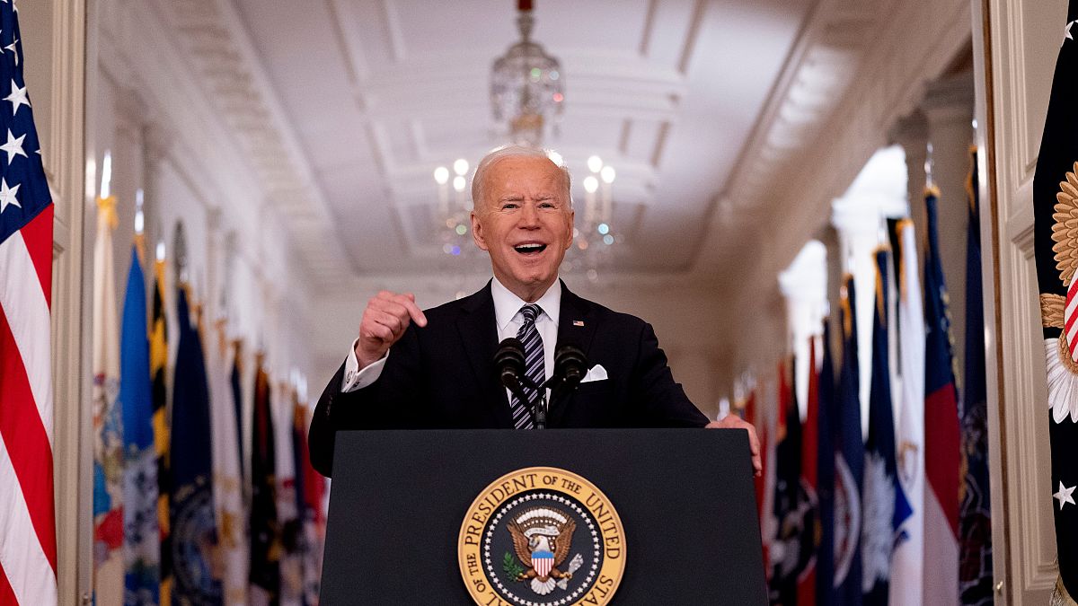 US-Präsident Joe Biden verspricht Impfungen für alle ab Mai
