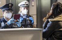 Polizeikontrolle am Frankfurter Flughafen, 24.01.2021