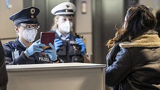 Polizeikontrolle am Frankfurter Flughafen, 24.01.2021