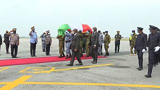 Le corps du premier ministre ivoirien, Hamed Bakayoko est arrivé à Abidjan