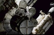 Arbeiten an der ISS: Kabelsalat im All