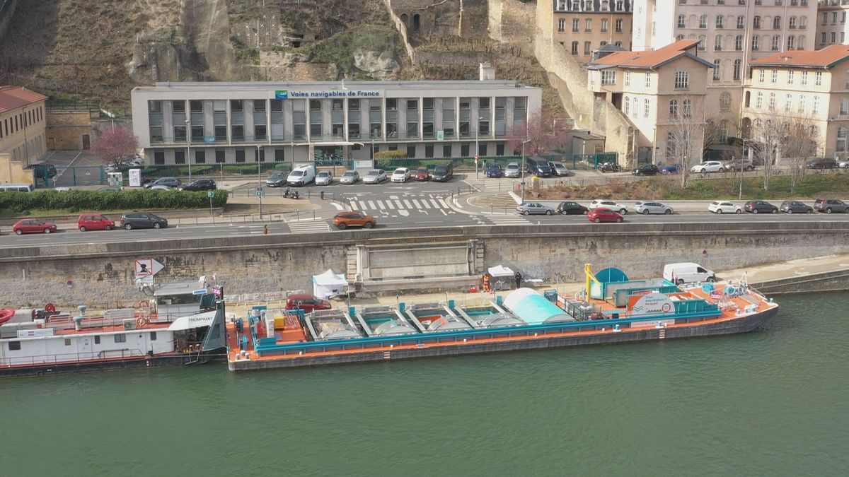 Lyon posee el primer centro fluvial y efímero de recogida de residuos 
