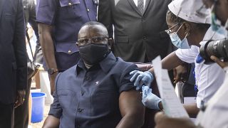 Sierra Leone: President Bio and government get first COVID-19 shots