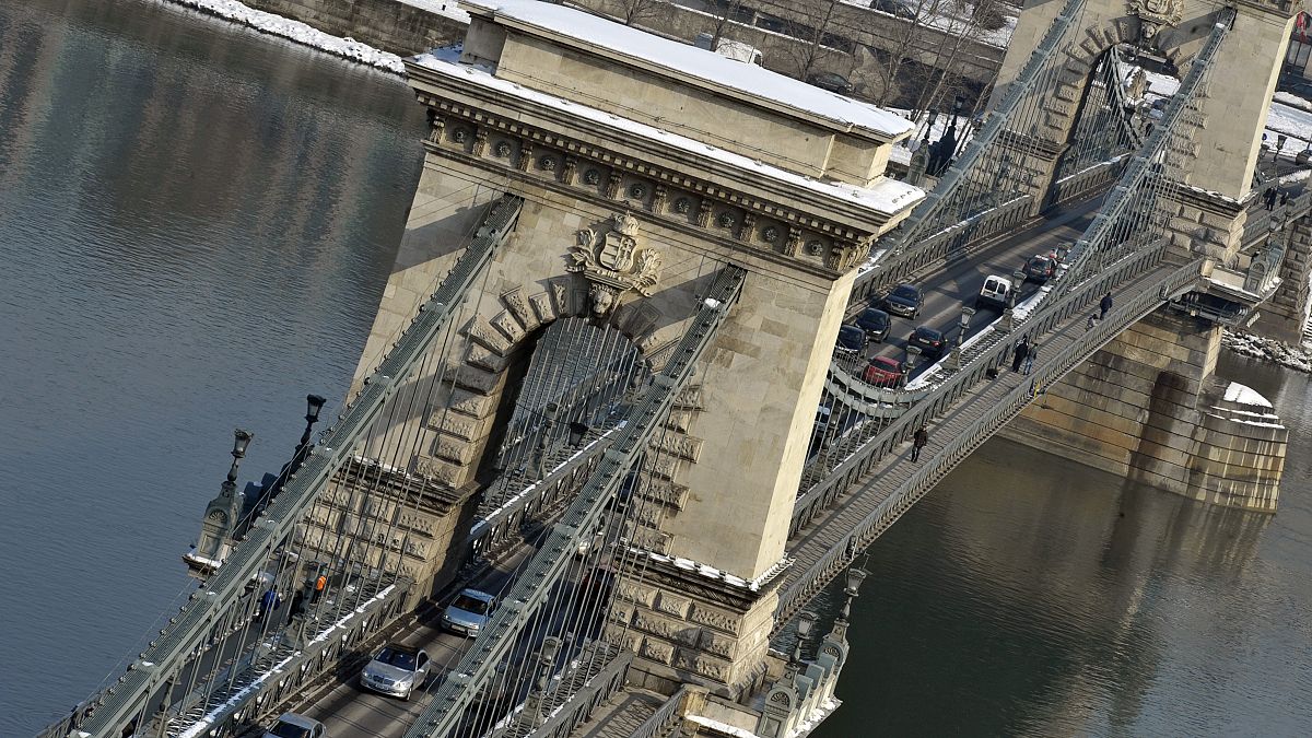 Die Budapester Kettenbrücke (Aufnahme von 2010)