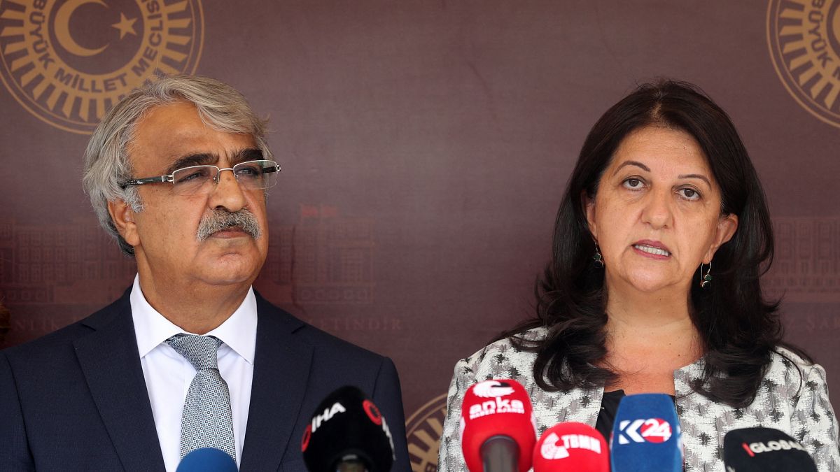 HDP Eş Genel Başkanları Pervin Buldan ile Mithat Sancar 