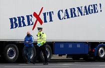 کامیون حامل مواد غذایی صادراتی از بریتانیا به اتحادیه اروپا