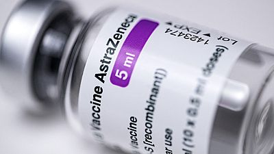 EMA: «Ασφαλές και απολεσματικό» το εμβόλιο της AstraZeneca