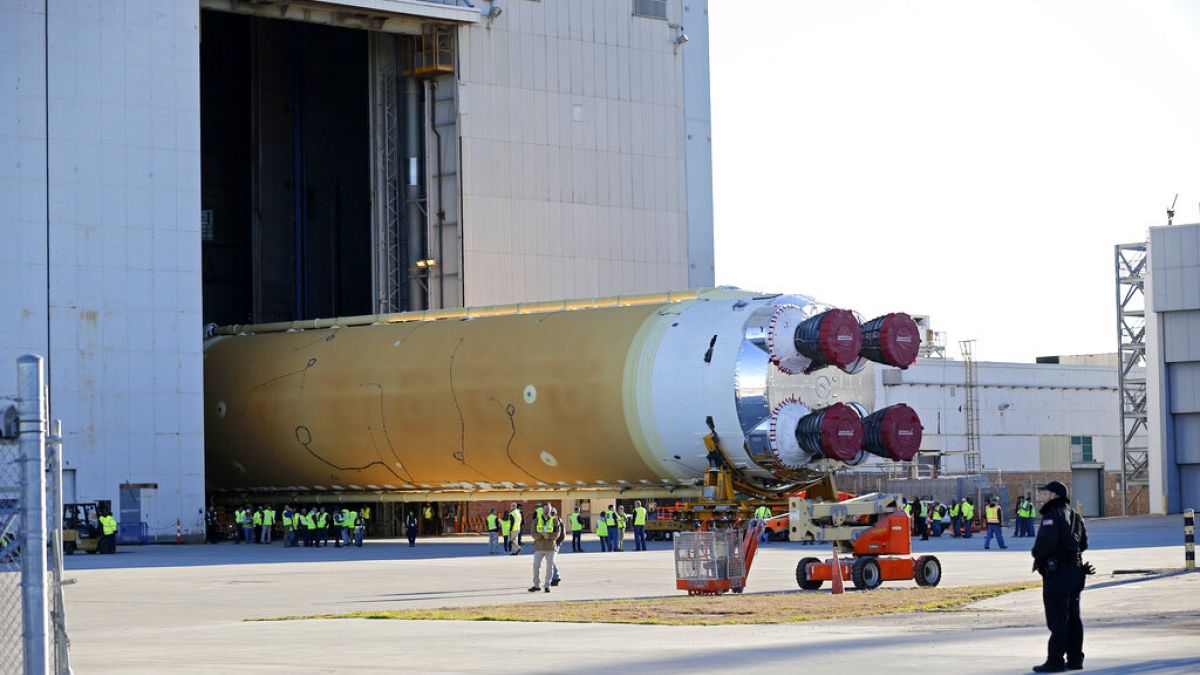 Artemis 1 misyonu için New Orleans'da üretilen NASA roketi.