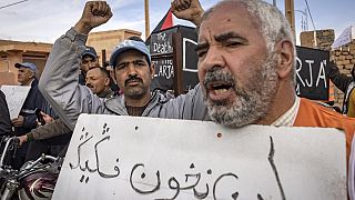 Evicted Moroccan farmers protest over disputed land with Algeria