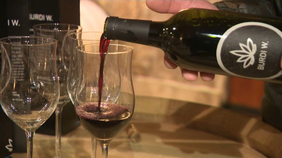Francês cria bebida que junta vinho e canábis