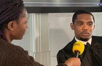 Jornalista Nathalie Wakam, da Africanews, entrevistou Samuel Eto'o em Lyon, França