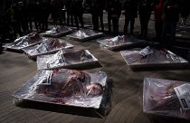 Barselona'da hayvan hakları savunucuları et tüketimini protesto etti