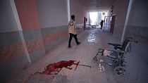 Siria: bombardato l'ospedale del villaggio di Atareb