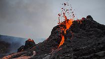 Vulcão em atividade na Islândia é agora apelidado localmente como "Geldingadalsgos"