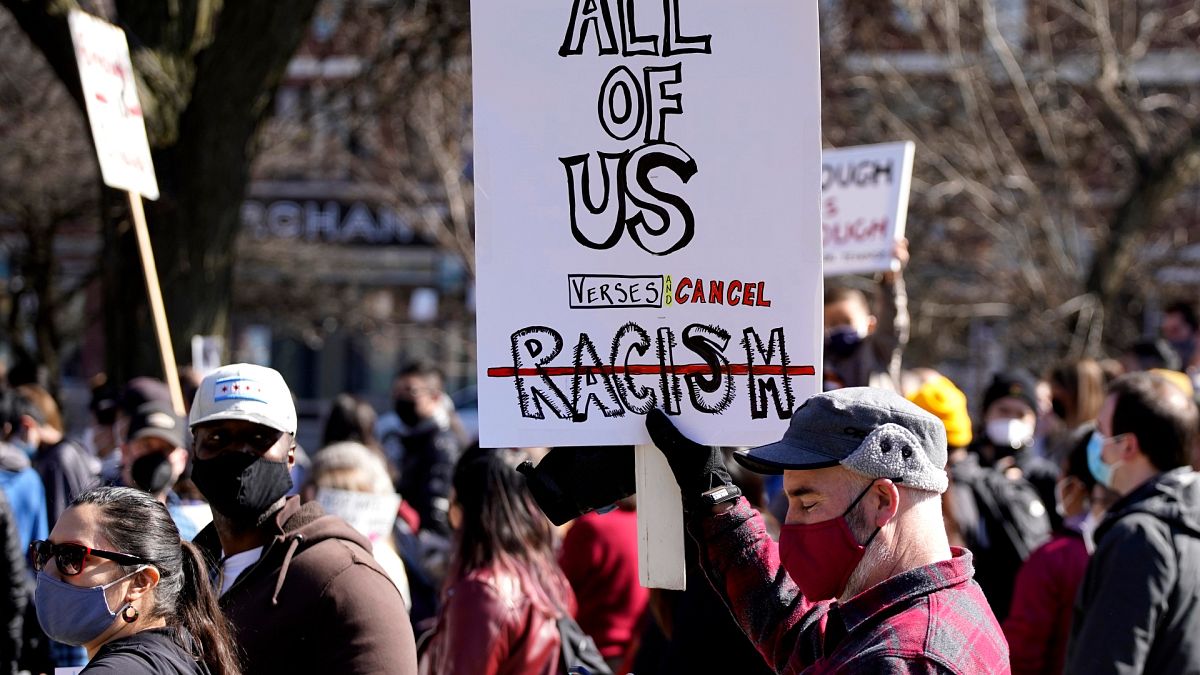 Une manifestation contre le racisme, notamment contre les Asiatiques, à Chicago le 20 mars 2021